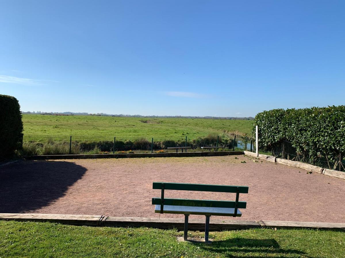 מרוויל-פרנסויל-פלאז' Chaleureux Chalet En Bord De Mer מראה חיצוני תמונה