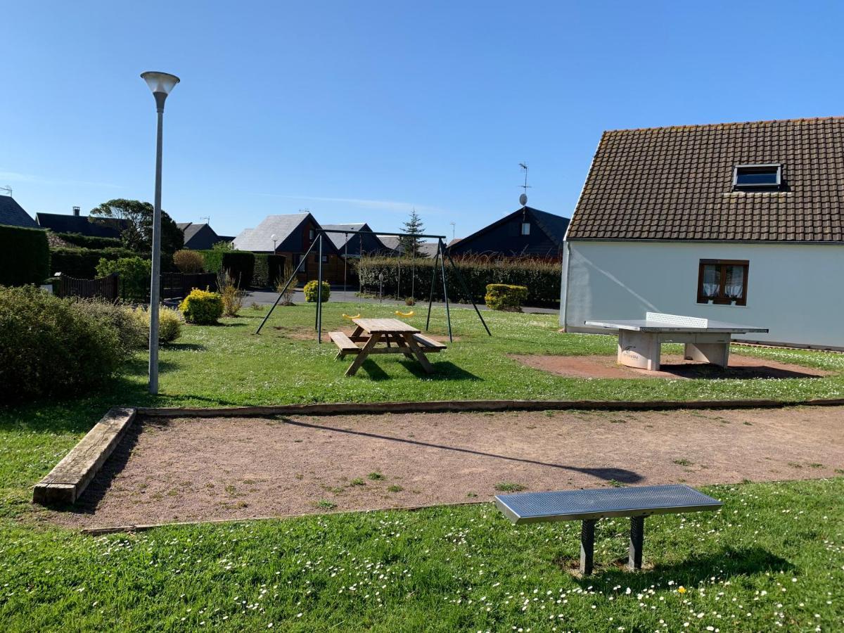 מרוויל-פרנסויל-פלאז' Chaleureux Chalet En Bord De Mer מראה חיצוני תמונה